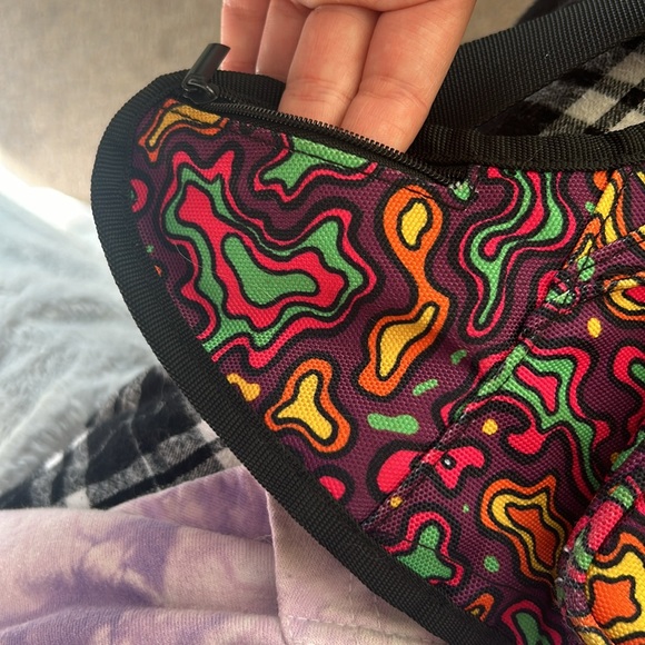 Boogie T bag. Holds a lot. - Picture 2 of 5